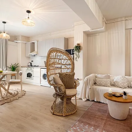 Boho Waves - Infinity Pool & *