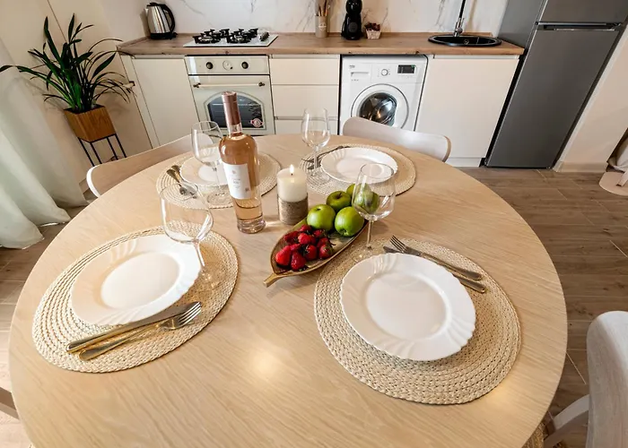 Boho Waves - Infinity Pool & *